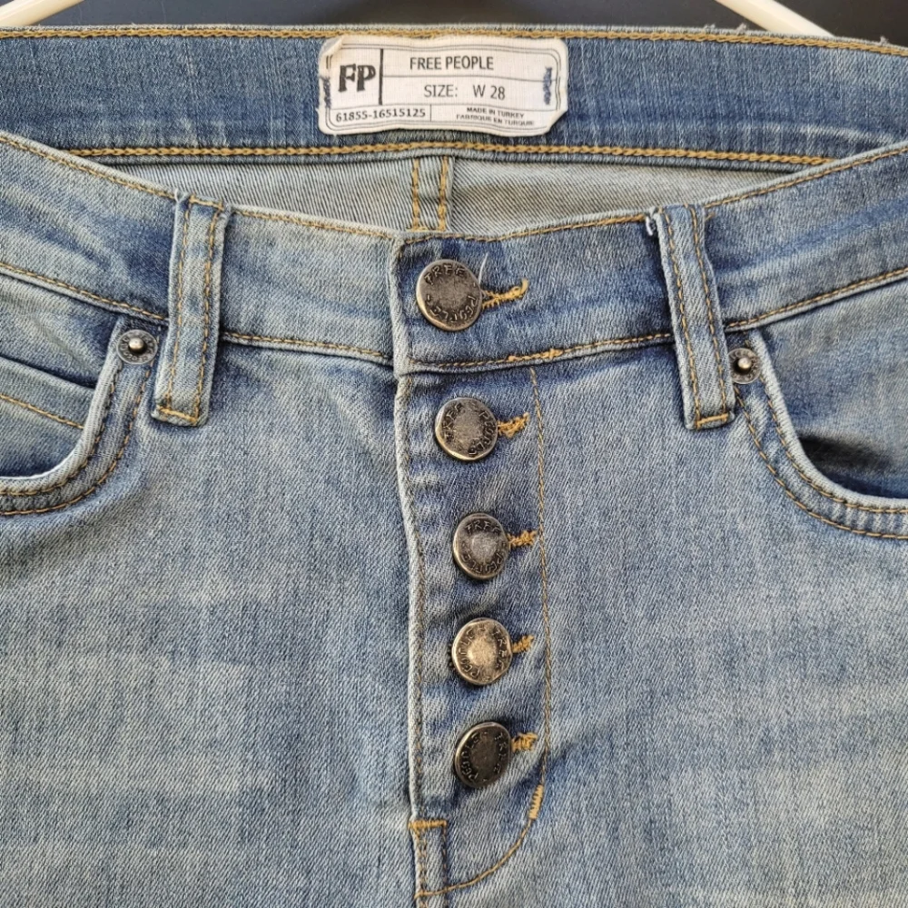 Free People raw hem slim Light Wash jeans